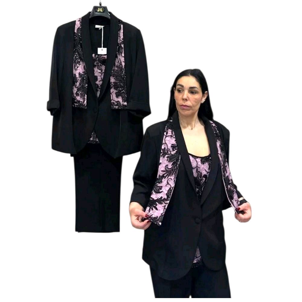 TAILLEUR CON CANOTTA E FOULARD IN PAIETTES