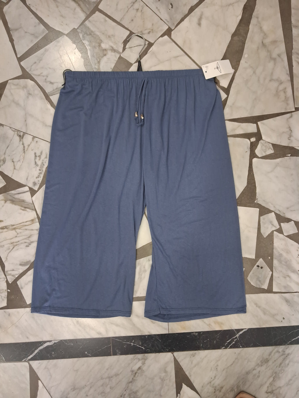 BERMUDA DONNA CON LACCETTO