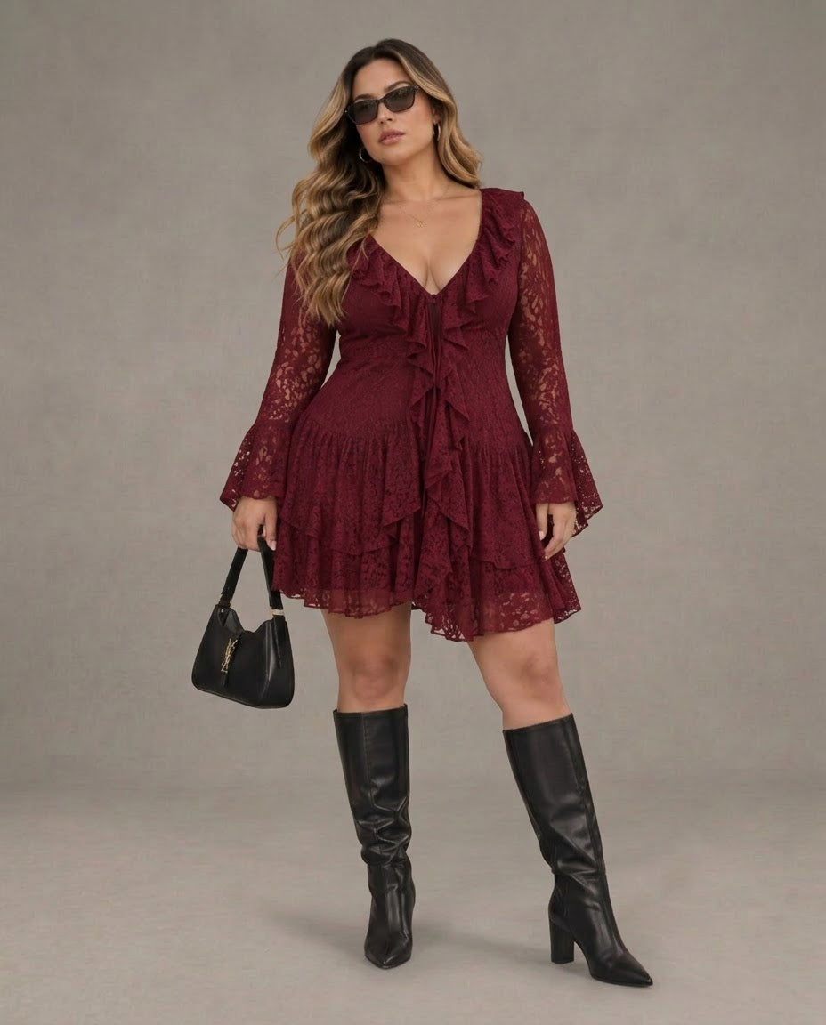 Tutina Corta in Pizzo Art.08077 Effetto Abito con Shorts Integrati e Rouches