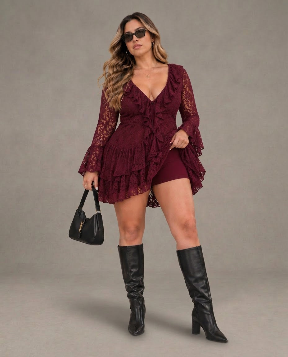 Tutina Corta in Pizzo Art.08077 Effetto Abito con Shorts Integrati e Rouches