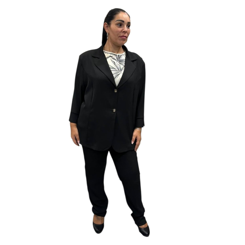 ART. G/112. COD 06085 Tailleur tre pezzi con maglia in raso a fantasia